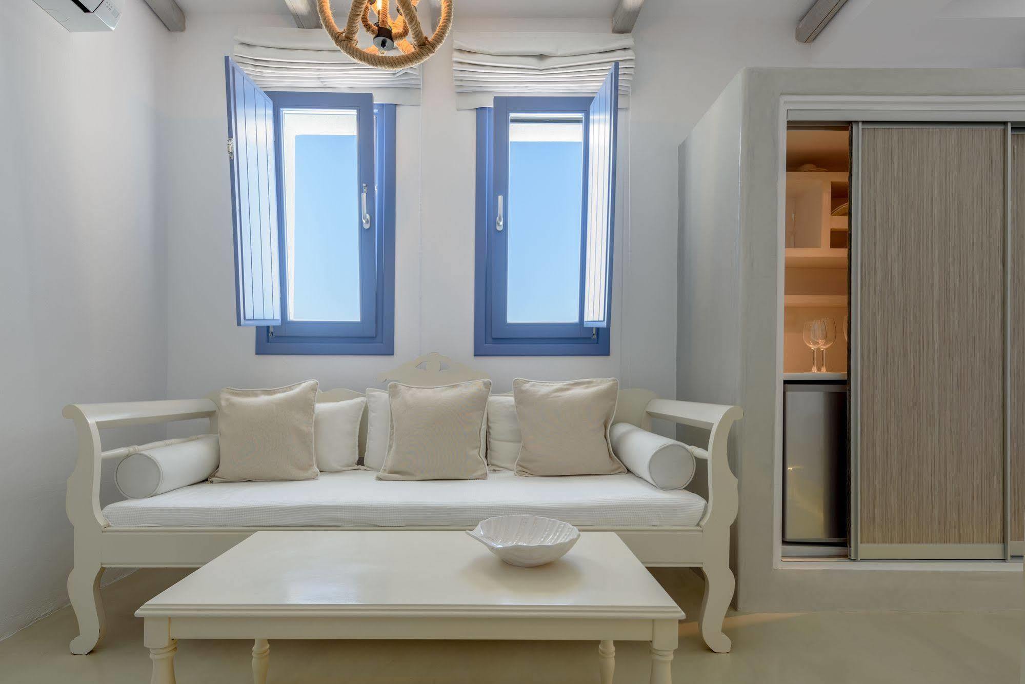 Kamares Apartments (Adults Only) Φηρά Εξωτερικό φωτογραφία
